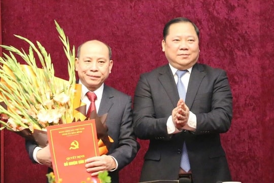 Công bố Quyết định của Thủ tướng Chính phủ phê chuẩn Chủ tịch UBND tỉnh Hòa Bình