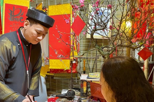 Gần 50 gian thư pháp tại Hội chữ Xuân Ất Tỵ