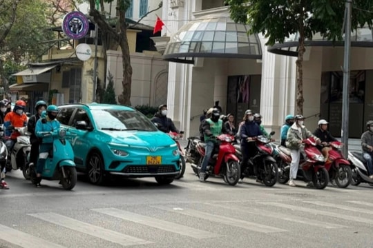 TP. Hà Nội: Nâng cao ý thức chấp hành pháp luật về giao thông đường bộ của người tham gia giao thông