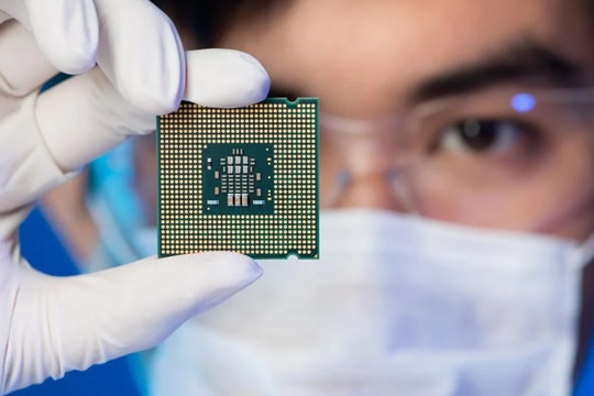 Cách mạng công nghệ và kỷ nguyên chuyển mình, cất cánh