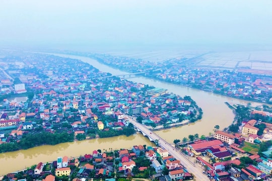 Niềm tin trên quê hương "cát trắng, gió Lào"