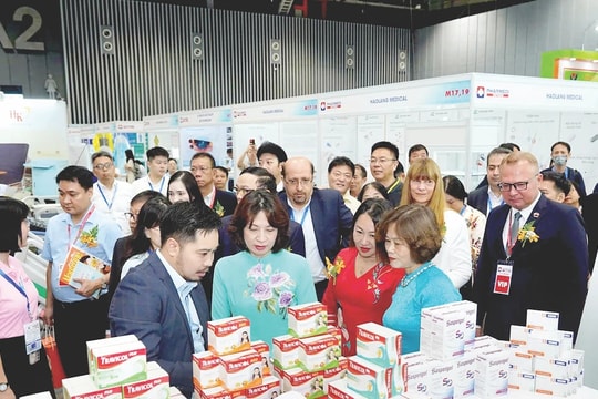 Tập đoàn Dược phẩm AIKYA - TV.PHARM đạt Thương hiệu Quốc gia