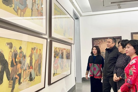 “95 mùa xuân có Đảng” qua mỹ thuật