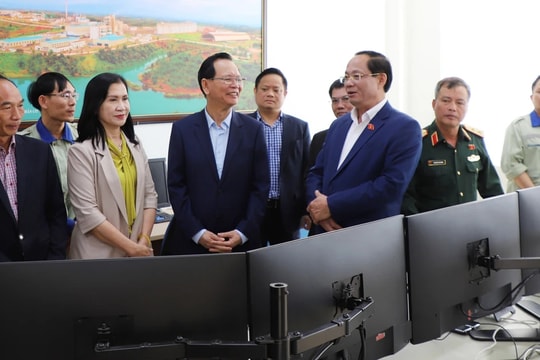 Phó Chủ tịch Quốc hội, Thượng tướng Trần Quang Phương thăm, làm việc tại Công ty Nhôm Đắk Nông - TKV