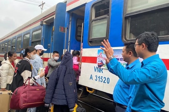 Gần 2.000 lao động về quê đón tết trên Chuyến tàu Công đoàn - Xuân 2025