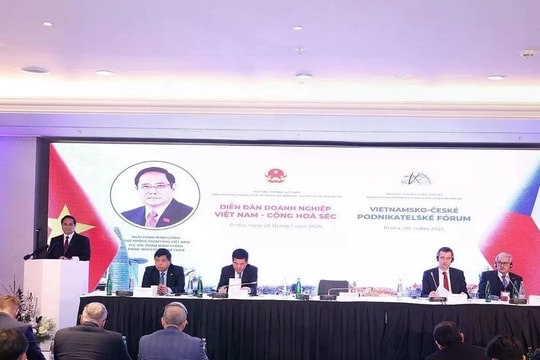 Thủ tướng Phạm Minh Chính dự Diễn đàn doanh nghiệp Việt Nam - Séc