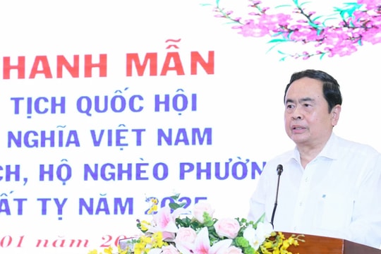 Chủ tịch Quốc hội Trần Thanh Mẫn thăm, tặng quà Tết gia đình chính sách tại Cần Thơ