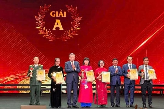 Tổng Bí thư Tô Lâm dự Lễ công bố và trao Giải Búa liềm vàng lần thứ IX