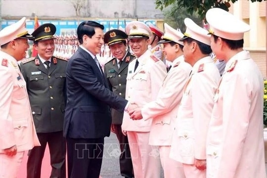 Chủ tịch nước Lương Cường: Cảnh vệ xứng đáng là lực lượng vũ trang trọng yếu, tin cậy