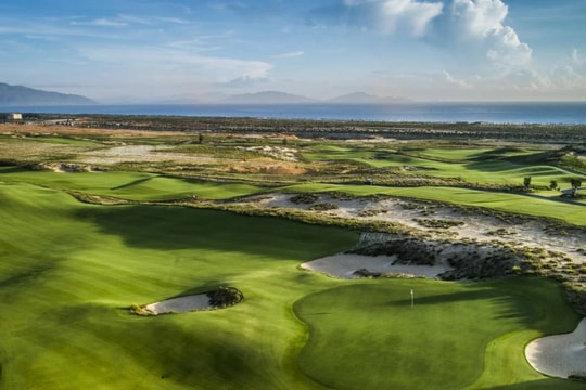 KN Golf Links Cam Ranh – CaraWorld: Điểm đến hấp dẫn của golf thủ quốc tế