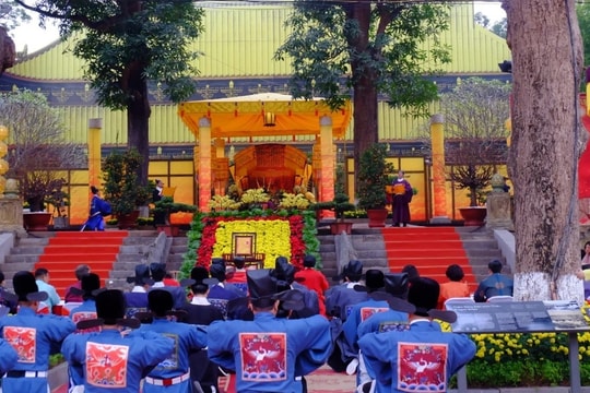 Đặc sắc nghi lễ Tống cựu nghinh tân tại Hoàng thành Thăng Long