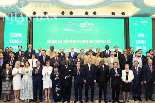 Chủ tịch Quốc hội Trần Thanh Mẫn dự Khai mạc Hội nghị Ban chấp hành Liên minh Nghị viện Pháp ngữ
