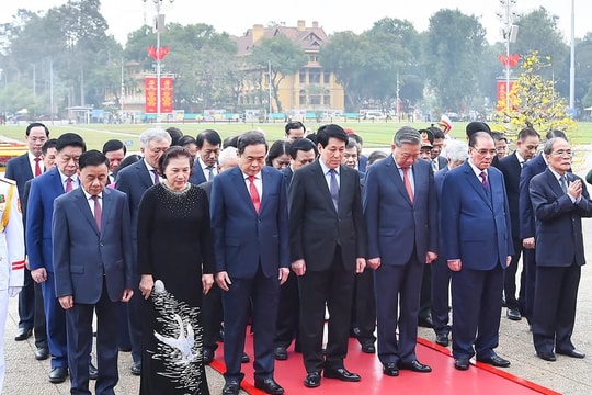 Lãnh đạo Đảng, Nhà nước vào Lăng viếng Chủ tịch Hồ Chí Minh nhân dịp Tết Nguyên đán