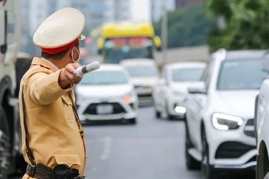 Hà Nội phân luồng giao thông phục vụ chương trình nghệ thuật "Rực rỡ Thăng Long"