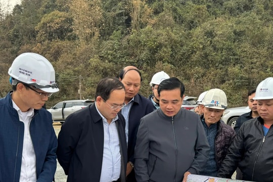 Bí thư Tỉnh uỷ Cao Bằng Quản Minh Cường chúc Tết người lao động tại dự án cao tốc Đồng Đăng - Trà Lĩnh 