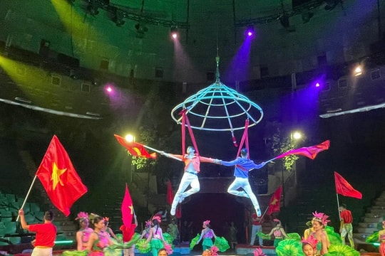 Xiếc ra mắt chương trình mừng Đảng, mừng Xuân Ất Tỵ 2025