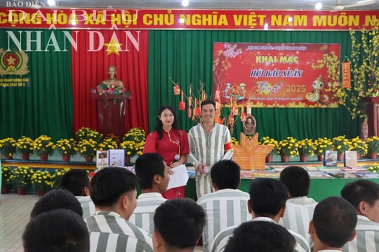 Ninh Thuận tổ chức Hội báo Xuân Ất Tỵ 2025 tại Trại giam Sông Cái