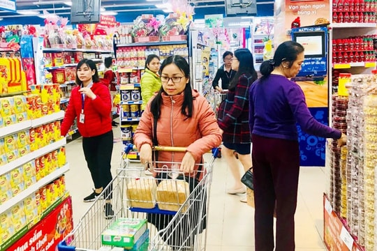 Hà Nội: Nhiều siêu thị, cửa hàng mở cửa xuyên Tết phục vụ Nhân dân 