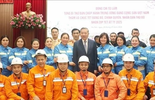 Tổng Bí thư Tô Lâm thăm, chúc Tết Đảng bộ, chính quyền, nhân dân Thủ đô Hà Nội