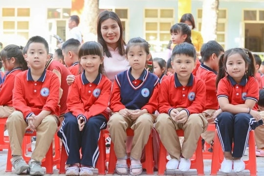 Những lời chúc năm mới Ất Tỵ hay và ý nghĩa gửi đến thầy cô