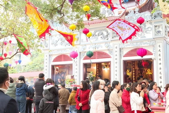 Đi lễ đầu năm- nét đẹp văn hóa của người Việt