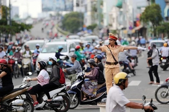 Tạm giữ 62 xe ô tô, hơn 2.000 xe mô tô trong ngày mùng 3 Tết