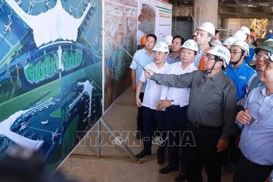 Thủ tướng Phạm Minh Chính đôn đốc thi công các dự án hạ tầng giao thông khu vực phía Nam