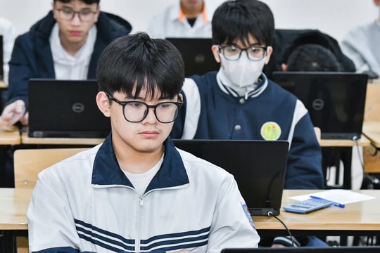 Năm 2025, nhóm ngành học nào “lên ngôi”?