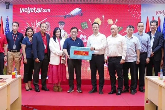 Hàng triệu lượt hành khách trên các chuyến bay an toàn dịp Tết 