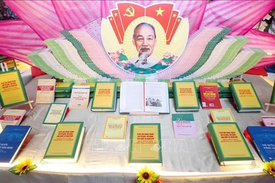 Phát hành cuốn sách của Tổng Bí thư Tô Lâm về người Công an cách mạng