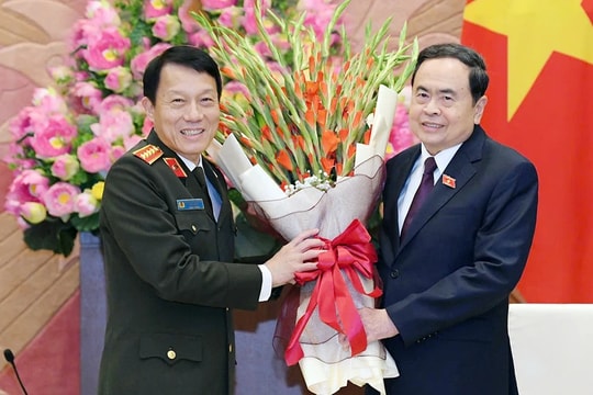 Chủ tịch Quốc hội Trần Thanh Mẫn làm việc với lãnh đạo Bộ Công an