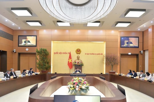 Phó Chủ tịch Quốc hội Nguyễn Khắc Định chủ trì họp giao ban với các cơ quan của Quốc hội