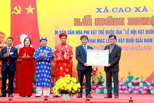 Đón chứng nhận di sản văn hóa phi vật thể quốc gia "Lễ hội vật đuổi giải đình Vĩnh Mộ"