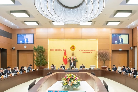 Khai mạc Phiên họp thứ 42 của Ủy ban Thường vụ Quốc hội