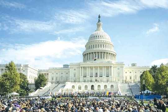 Mỹ quyết tâm tinh gọn bộ máy hành chính: đột phá và thách thức