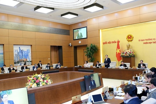 Nghị quyết phê chuẩn kết quả miễn nhiệm Chủ tịch Hội đồng nhân dân tỉnh Hòa Bình, nhiệm kỳ 2021-2026