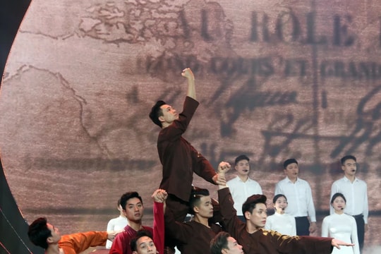 Chương trình nghệ thuật chính luận "Trung với Đảng, hiếu với Dân"