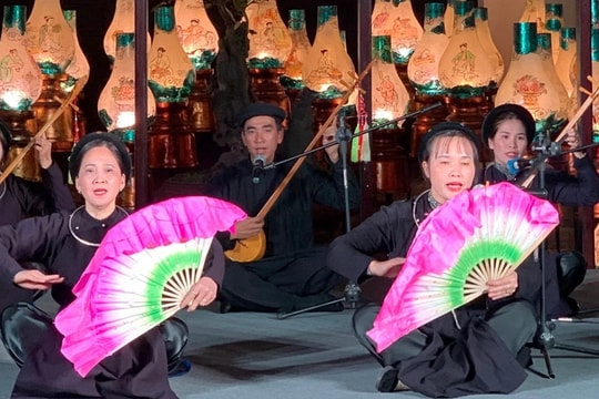 Hồi sinh di sản từ cú hích ghi danh