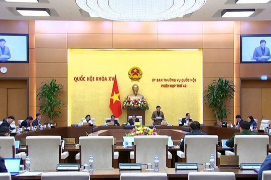 Thông qua Nghị quyết phê chuẩn đề nghị về tổ chức bộ máy của Viện kiểm sát nhân dân tối cao