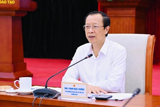 Thứ trưởng Bộ GD-ĐT: “Không dạy thêm, học thêm để mỗi ngày đến trường là một ngày vui”