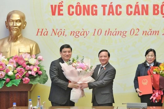 Hội nghị công bố quyết định của Ban Thường vụ Đảng ủy Quốc hội về công tác cán bộ 