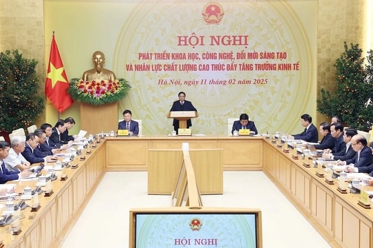 Thủ tướng Phạm Minh Chính chủ trì Hội nghị về phát triển khoa học, công nghệ thúc đẩy tăng trưởng kinh tế