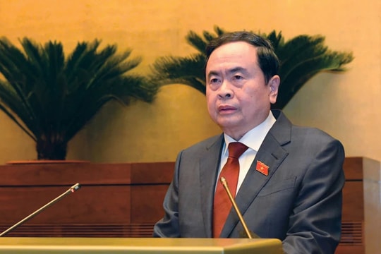 Phát huy dân chủ, trên tinh thần "hiệu quả công việc là trên hết", quyết định các vấn đề cấp bách phục vụ sự phát triển của đất nước