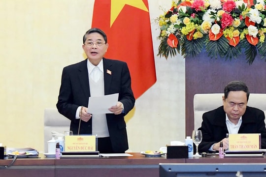 Ủy ban Thường vụ Quốc hội cho ý kiến dự thảo Nghị quyết của Quốc hội về tháo gỡ vướng mắc trong hoạt động khoa học, công nghệ, đổi mới sáng tạo và chuyển đổi số quốc gia