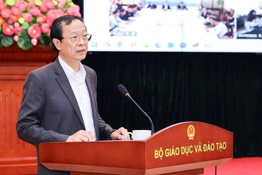 Thứ trưởng Bộ GD-ĐT: Thông tư 29 đưa dạy thêm vào khuôn khổ chứ không cấm 