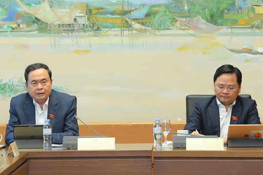 Chủ tịch Quốc hội Trần Thanh Mẫn dự phiên thảo luận Đề án tăng trưởng 8% trở lên và 3 dự án quan trọng