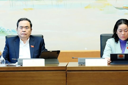 Chủ tịch Quốc hội Trần Thanh Mẫn dự phiên họp tổ về chính sách thí điểm gỡ vướng hoạt động khoa học, công nghệ