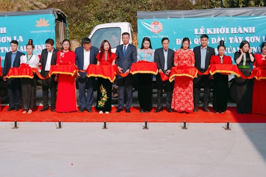 Vietnam Airlines đồng hành cùng nông sản Sơn La trên mỗi chuyến bay