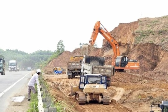 Lào Cai: Giải quyết dứt điểm các dự án tồn đọng, dừng thi công