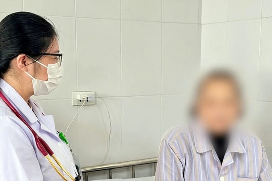 Bệnh nhân đau bụng, đại tiện nhiều lần nghi do… nuôi thú cưng